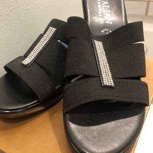 Italian shoemakers size 8 wedge/brief. New.